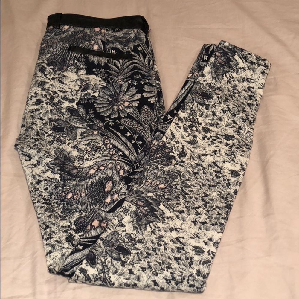 Zara pants🌸🌸